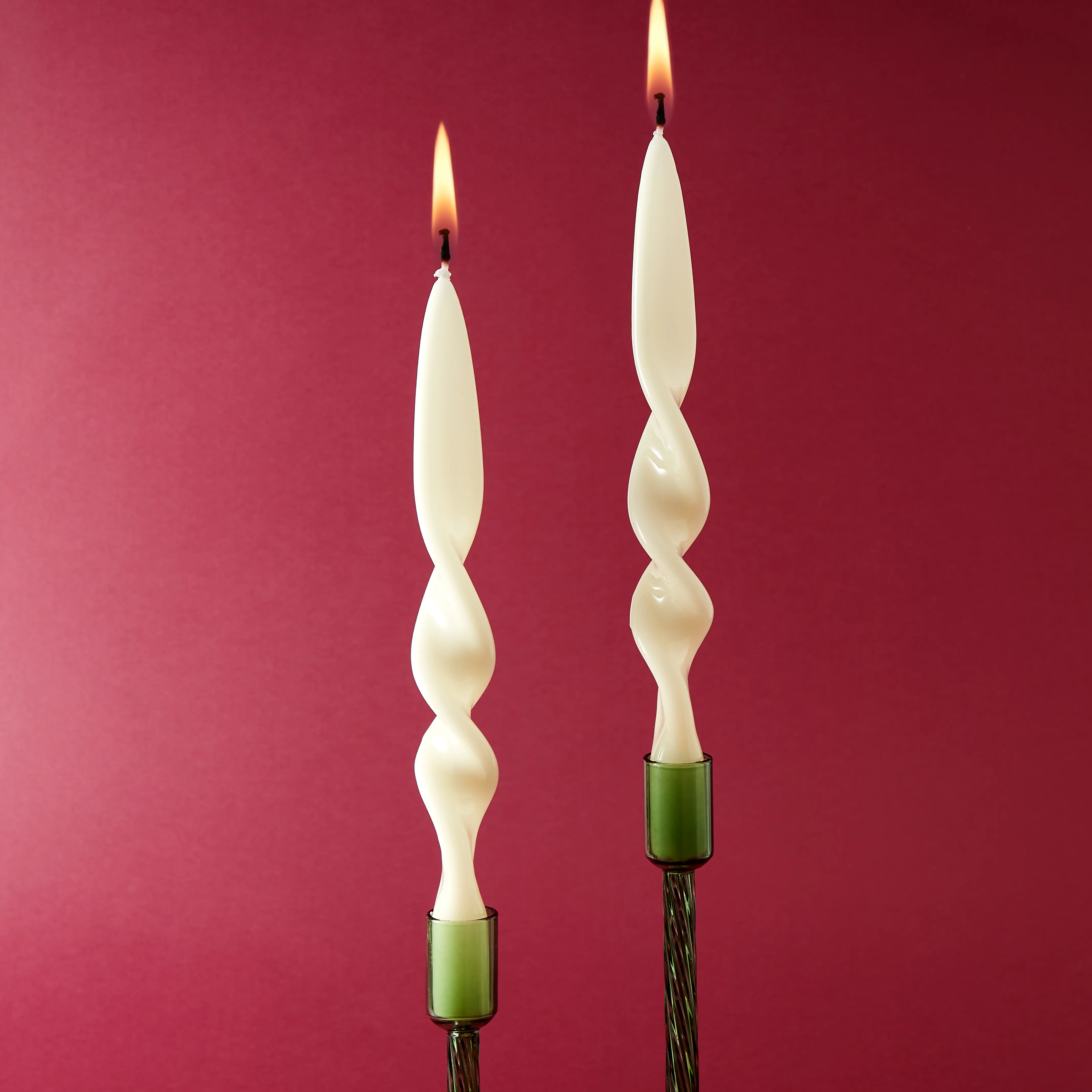 G Set of 2 Ivory Twisted Candles product image