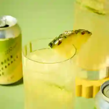 CRATE Soda Cocktail Tequila Pineapple Lime 5%, 6 x 330ml