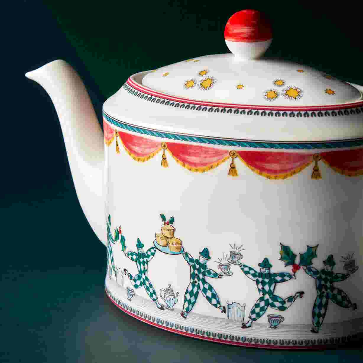 Theatre of Christmas 6 Cup Teapot