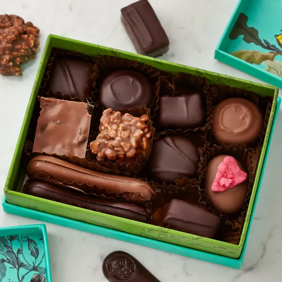 Milk & Dark Chocolate Selection Box, 115g product image