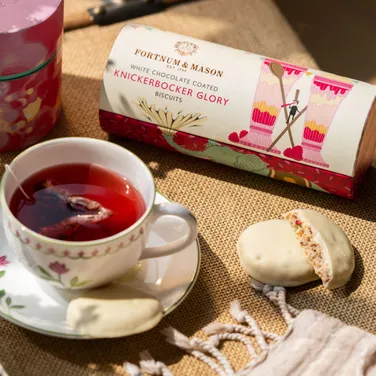 Knickerbocker Glory White Chocolate Coated Biscuits, 165g