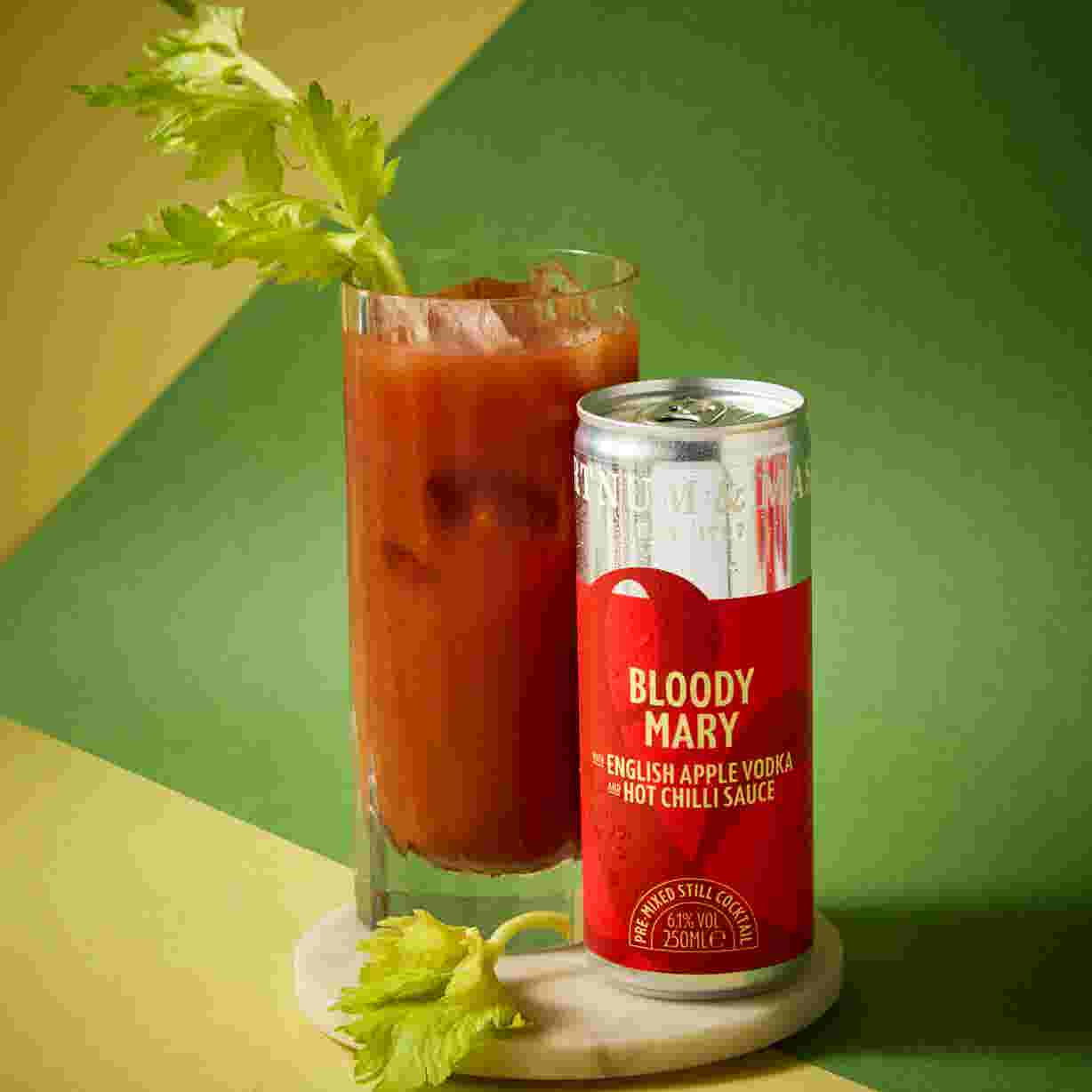 Bloody Mary with English Apple Vodka & Hot Chilli Sauce, 250ml