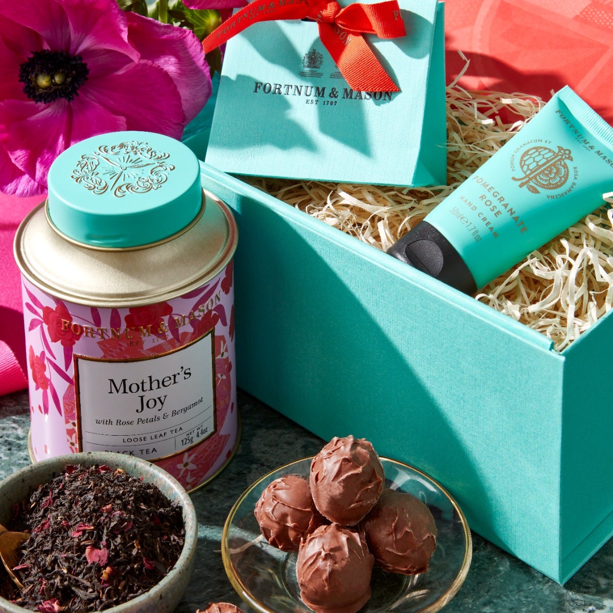 最高品質の The Mother's Joy Gift Box 茶