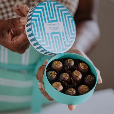 Fortnum's Sea Salted Caramel Truffle Drum, 135g