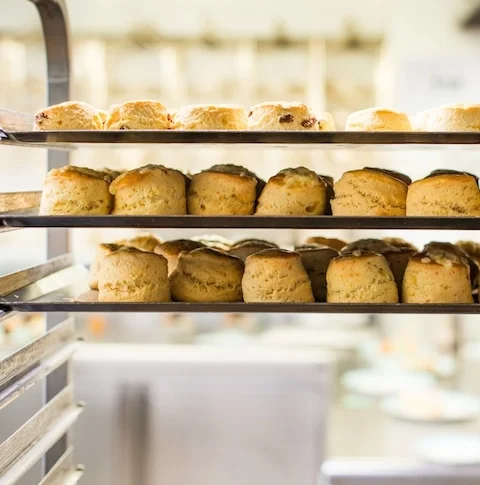 Scones in Piccadilly 