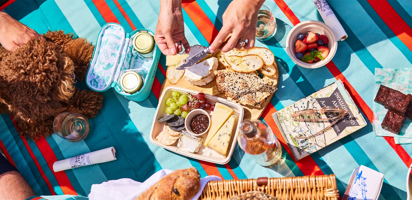 Picnic Picnic Baskets, Picnicware, Fresh Food Hampers & Outdoor