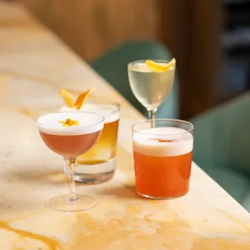 Fortnum's x Tell Camellia